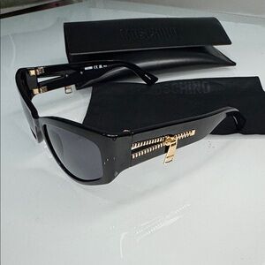Moschino Black Cat-Eye Zipper Sunglasses